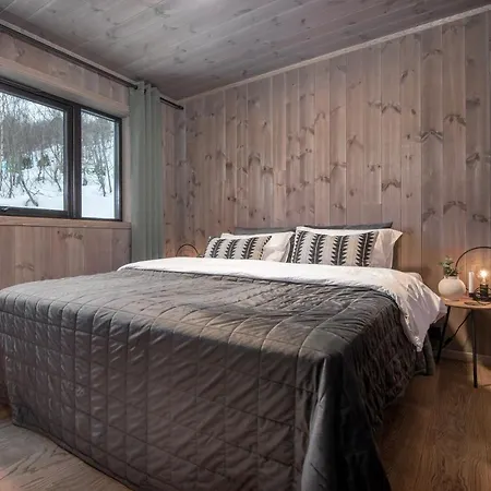 Nordic Luxury - Private Sauna & Panoramic Mountain Views Apartment *
