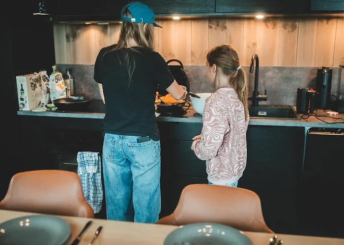 Nordic Luxury - Private Sauna & Panoramic Mountain Views Stranda (More og Romsdal)